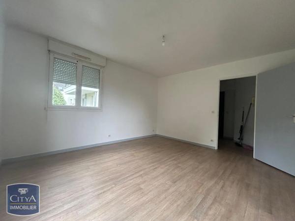 Appartement à louer 1 pièce 28m² Noisy-le-Grand (93160)