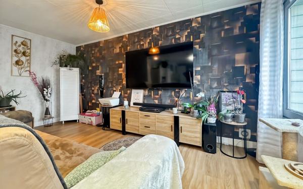 Maison à vendre    3 pièces • 63,14 m2 Rougé