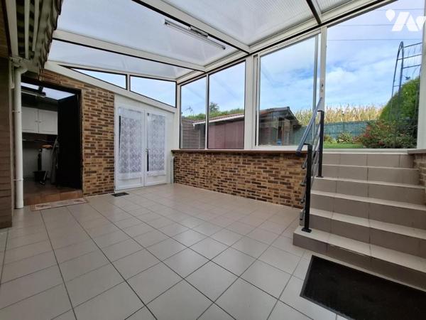 Maison semi-mitoyenne, jardin, garage , 3 chambres