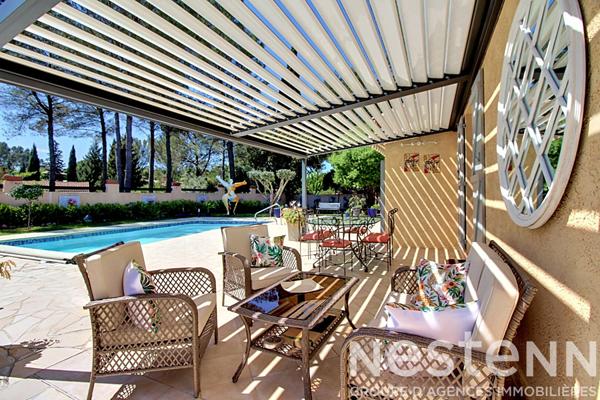 À VENDRE Maison plain-pied 134 m² à Vidauban -Piscine, Garage.
