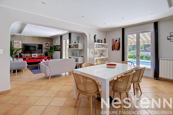 À VENDRE Maison plain-pied 134 m² à Vidauban -Piscine, Garage.