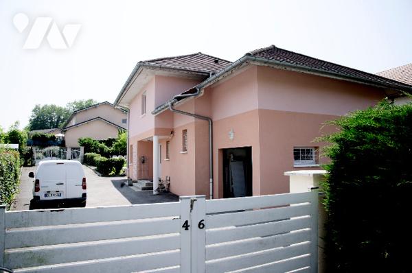 Maison familiale 5 chambres, écologique (DPE : B), proche écoles et gare – Rumilly