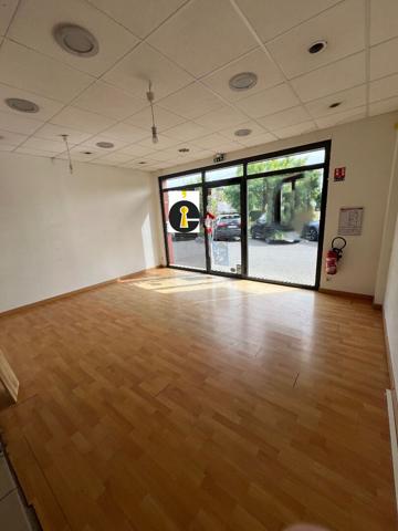 A louer Laval local commercial 45 m2