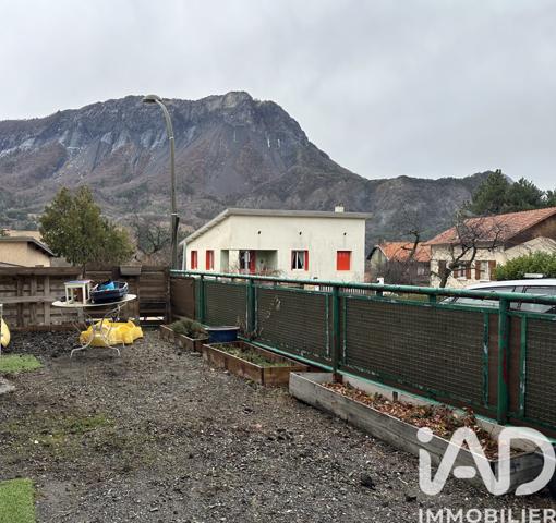 Maison à vendre 9 pièces 179 m² Espinasses