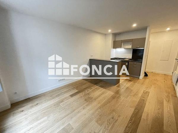 Location Studio 31.72 m² - 31-33 RUE DE LA VISITATION Nancy 54000