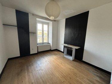 Maison individuelle à vendre à Cheylade dans le Cantal (15400), ref : 101T-15029