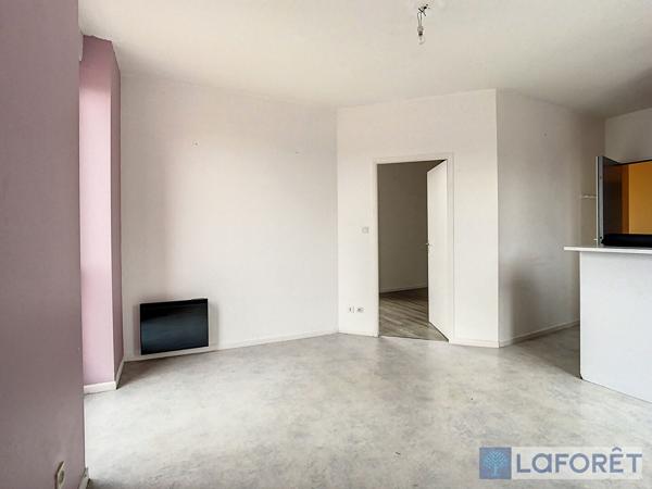 Location appartement Contrexéville - 2 pièce(s) - 33 m² - 410 € par mois