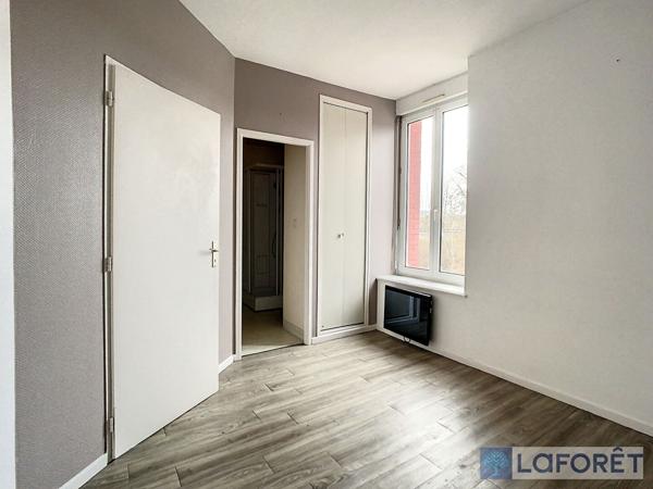Location appartement Contrexéville - 2 pièce(s) - 33 m² - 410 € par mois