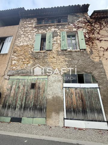 Charme & potentiel au cœur d’un village provençal