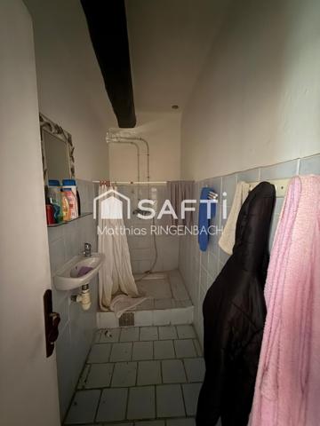 Charme & potentiel au cœur d’un village provençal