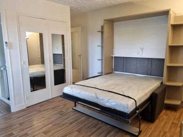 Location                                                      Appartement
                        
                     1 pièces                      29 m2                     à Nevers