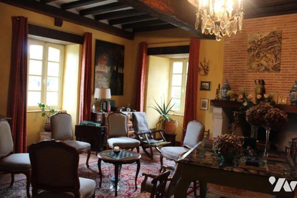 PROPRITE A VENDRE - 1HA50 - 600 M² HAB AVEC PISCINE