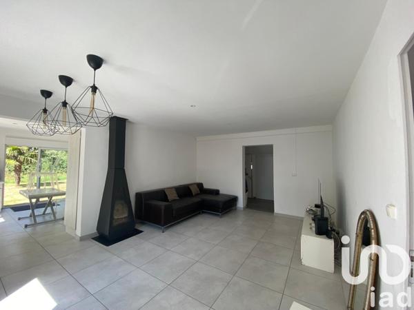 Maison traditionnelle 4 pièces de 89 m² à Héric (44810)