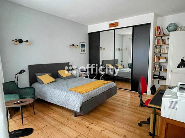 Maison 8 pièces - 210 m²