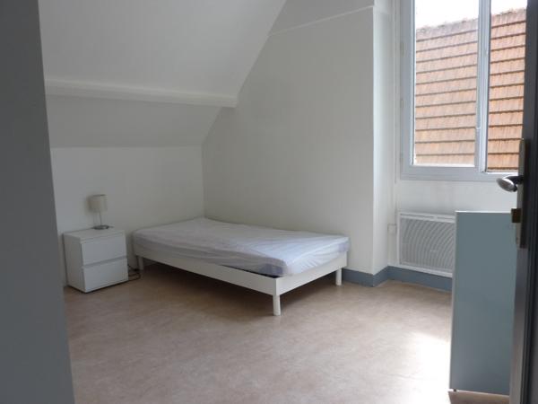 Location chambre Creil - 1 pièce(s) - 11 m² - 480 €/mois