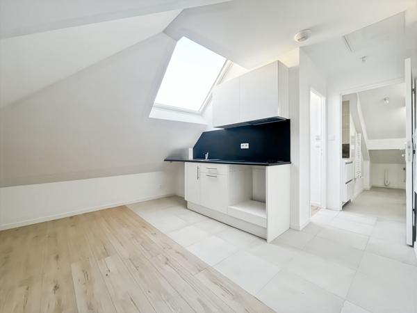 APPARTEMENT 2PIECES LUMINEUX CENTRE-VILLE HISTORIQUE