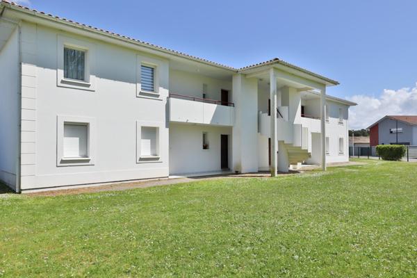 Appartement T2 de 42 m2 avec terrasse et jardin privatif, accès piscine