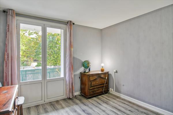 À vendre Montauban centre-ville La Roseraie – Appartement 4 pièces traversant de 65 m² avec garage et cave