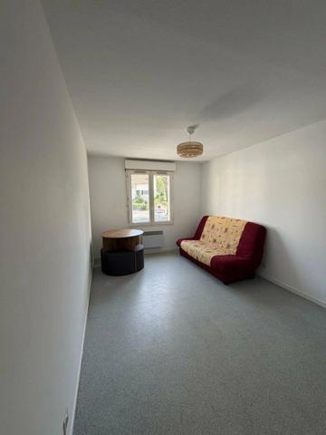 Studio meublé - 21 m² - BUXEROLLES