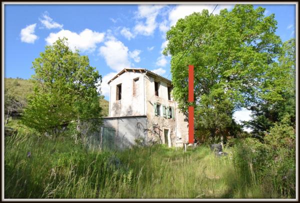 Bastide provençale à quelques pas du lac de Castillon et proche de Castellane. Visites 15,16 septembre