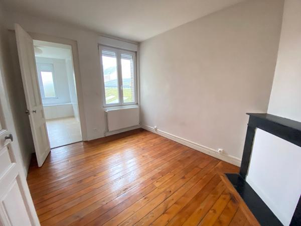 Maison Saint Quentin 8 pièce(s) 145 m2