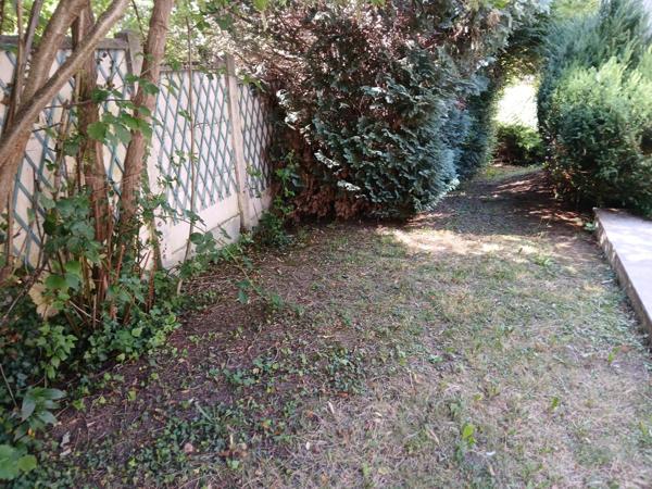 Evreux ,5mn de la gare et du centre ville belle maison 6 chambres sur sous sol