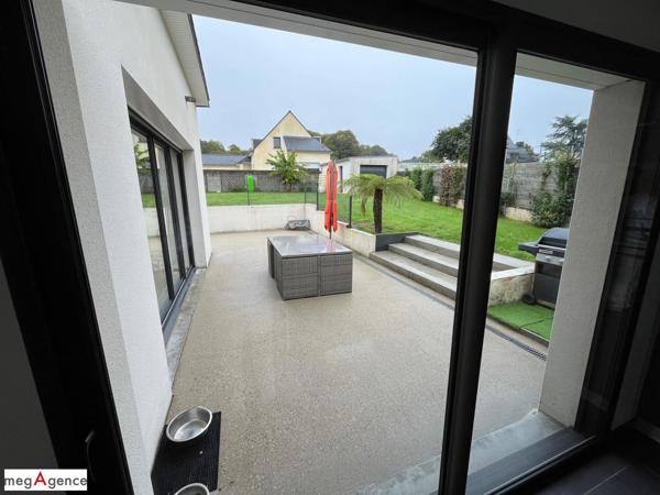 Maison à KERVIGNAC, 56700 - 6 pièces 174m²