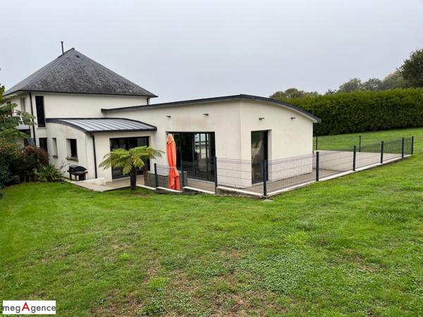 Maison à KERVIGNAC, 56700 - 6 pièces 174m²