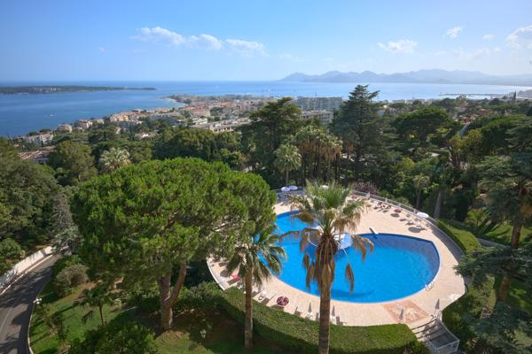 Appartement d'Exception avec Vue Mer Panoramique La Californie, Cannes