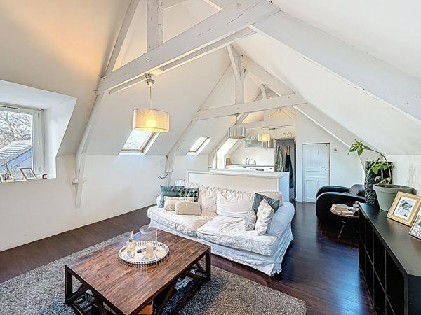 Maison à deux pas de la Place de la Liberté