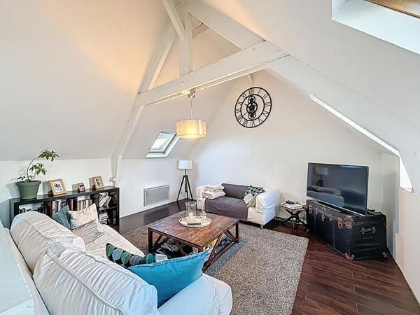 Maison à deux pas de la Place de la Liberté