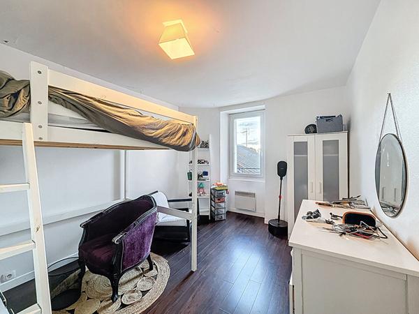 Maison à deux pas de la Place de la Liberté