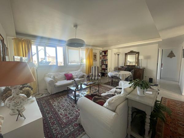 A vendre à Vannes quartier gare appartement 3 chambres, ascenseur