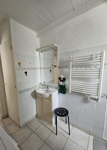 Face à la mer et à 1 km de la Citadelle - Charmante maison de plain-pied avec 2 chambres et jardin