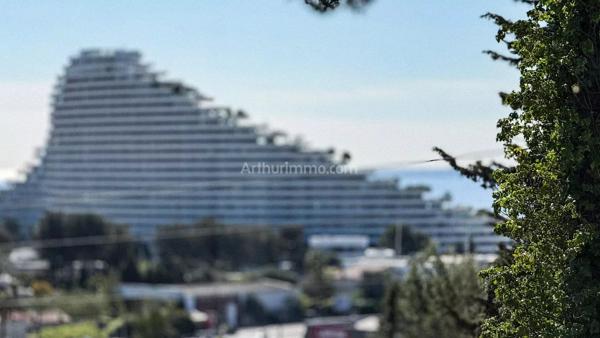 Vente                                                      Appartement
                        
                     2 pièces                      39 m2                     à Villeneuve-Loubet