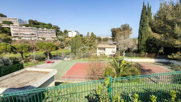 Vente                                                      Appartement
                        
                     2 pièces                      39 m2                     à Villeneuve-Loubet