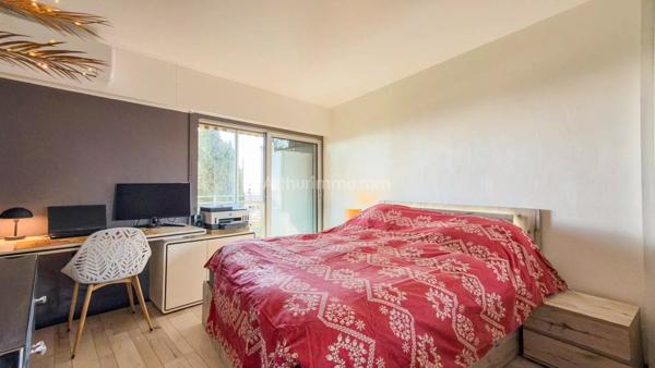 Vente                                                      Appartement
                        
                     2 pièces                      39 m2                     à Villeneuve-Loubet