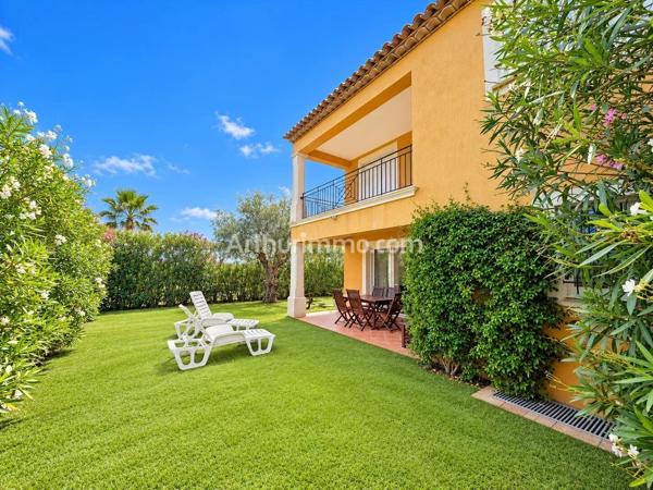 Vente                                                      Villa
                        
                     3 pièces                      82 m2                     à Roquebrune-sur-Argens