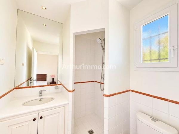 Vente                                                      Villa
                        
                     3 pièces                      82 m2                     à Roquebrune-sur-Argens