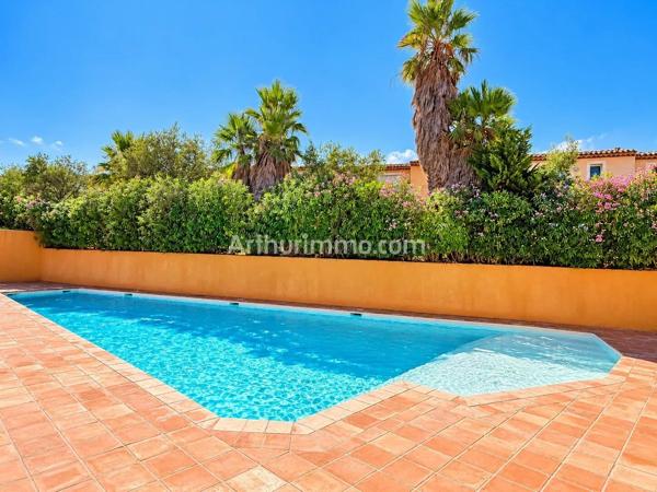 Vente                                                      Villa
                        
                     3 pièces                      82 m2                     à Roquebrune-sur-Argens