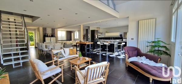 Maison à vendre 7 pièces 240 m² Armentières-en-Brie