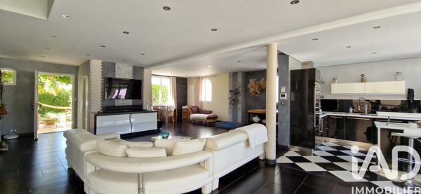 Maison à vendre 7 pièces 240 m² Armentières-en-Brie