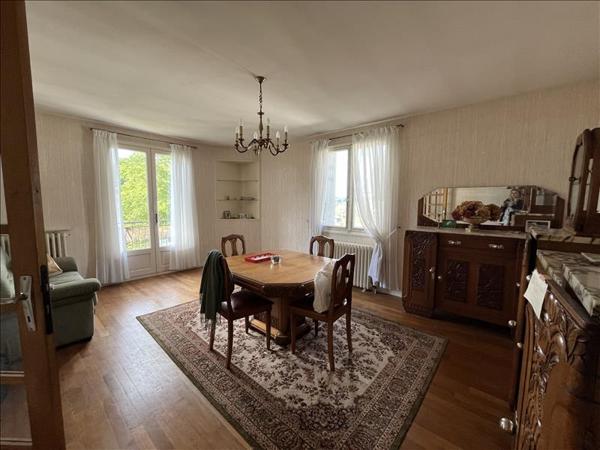Maison à vendre |  Bourganeuf |  3 pièces | 82 m²