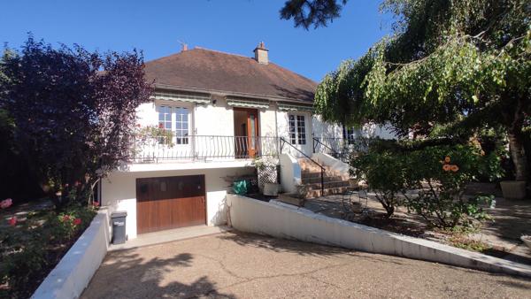 Maison 6 pièces à vendre Châtellerault - 86100 / Réf: 12018