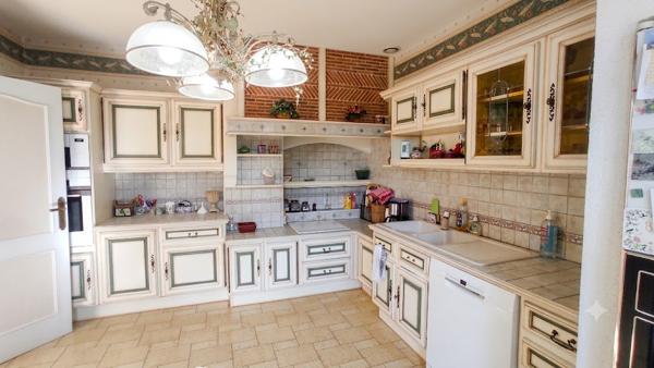 Maison 6 pièces à vendre Châtellerault - 86100 / Réf: 12018