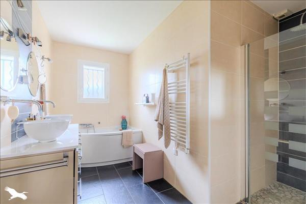 Maison à vendre |  Vayres |  4 pièces | 99 m²