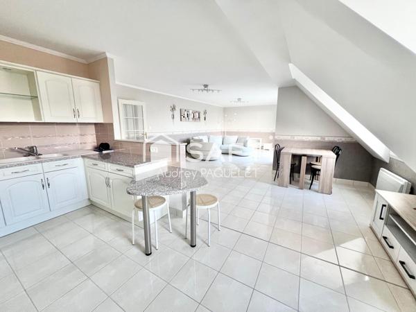 Quartier Montagne de Larrey T3 avec terrasse, piscine, place de parking