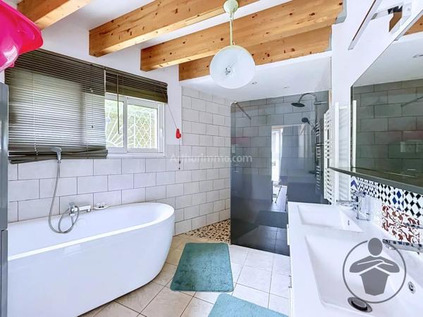 Location                                                      Maison
                        
                     2 pièces                      85 m2                     à Sauvignac