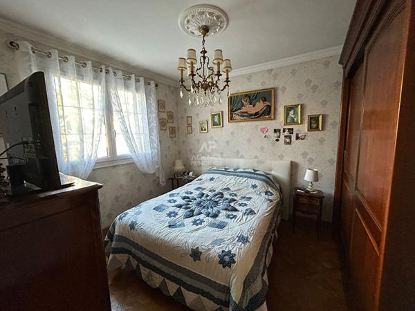 Maison Chanteloup Les Vignes 7 pièce(s) 139 m2 €420 000 ** - Référence 1081