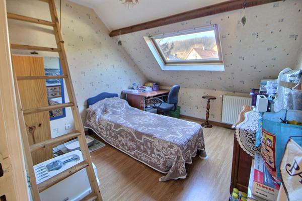 Maison Chanteloup Les Vignes 7 pièce(s) 139 m2 €420 000 ** - Référence 1081